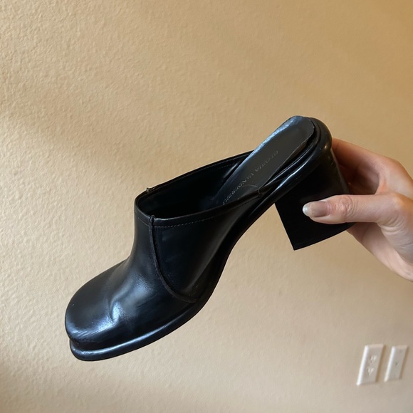 Square-toe Mules - Picture 2 of 6